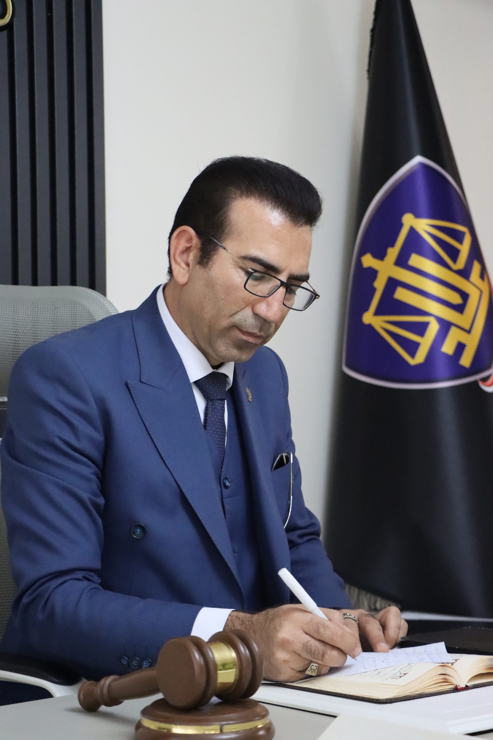 وکیل کیفری در مشهد 2 ارسلان حقیقی
