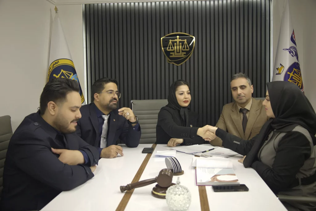 وکیل پایه یک دادگستری در مشهد - مشاوره حقوقی